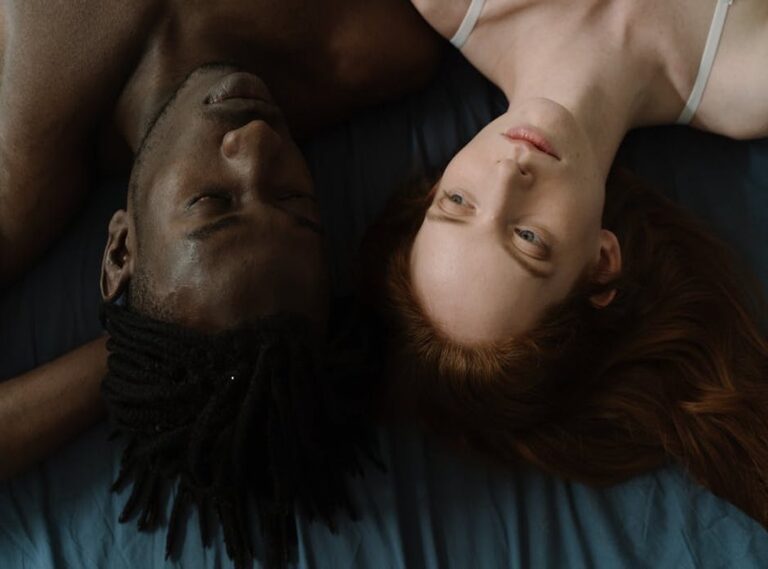 dar celos goals parejas tumblr acostados